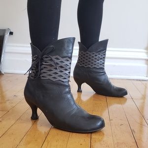 Black fluevog ankle boots